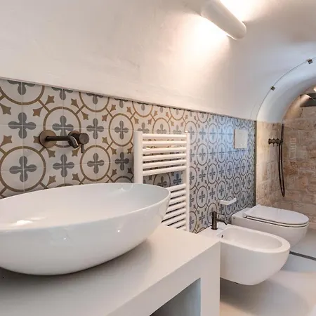 Villa Masseria Profilo 8, Emma *