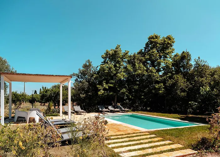 Masseria Profilo 8, Emma Villa *