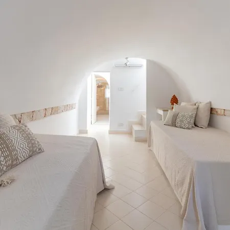 Villa Masseria Profilo 8, Emma *